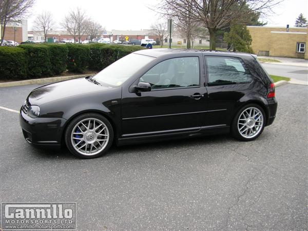 2004 Volkswagen Golf R32 For